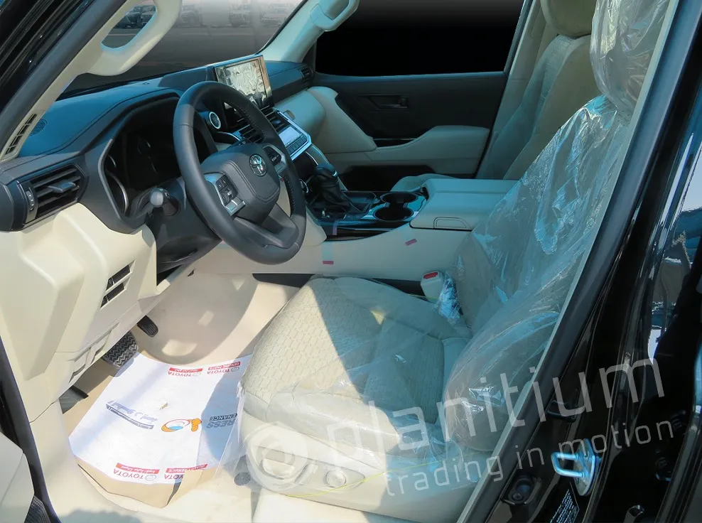 TOYOTA LAND CRUISER 300 3.5L TT GAS GXR G ZT MY 2024