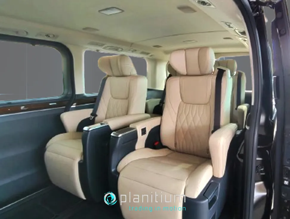 TOYOTA GRANVIA 2.8 DSL V AUTO ZT MY 2026